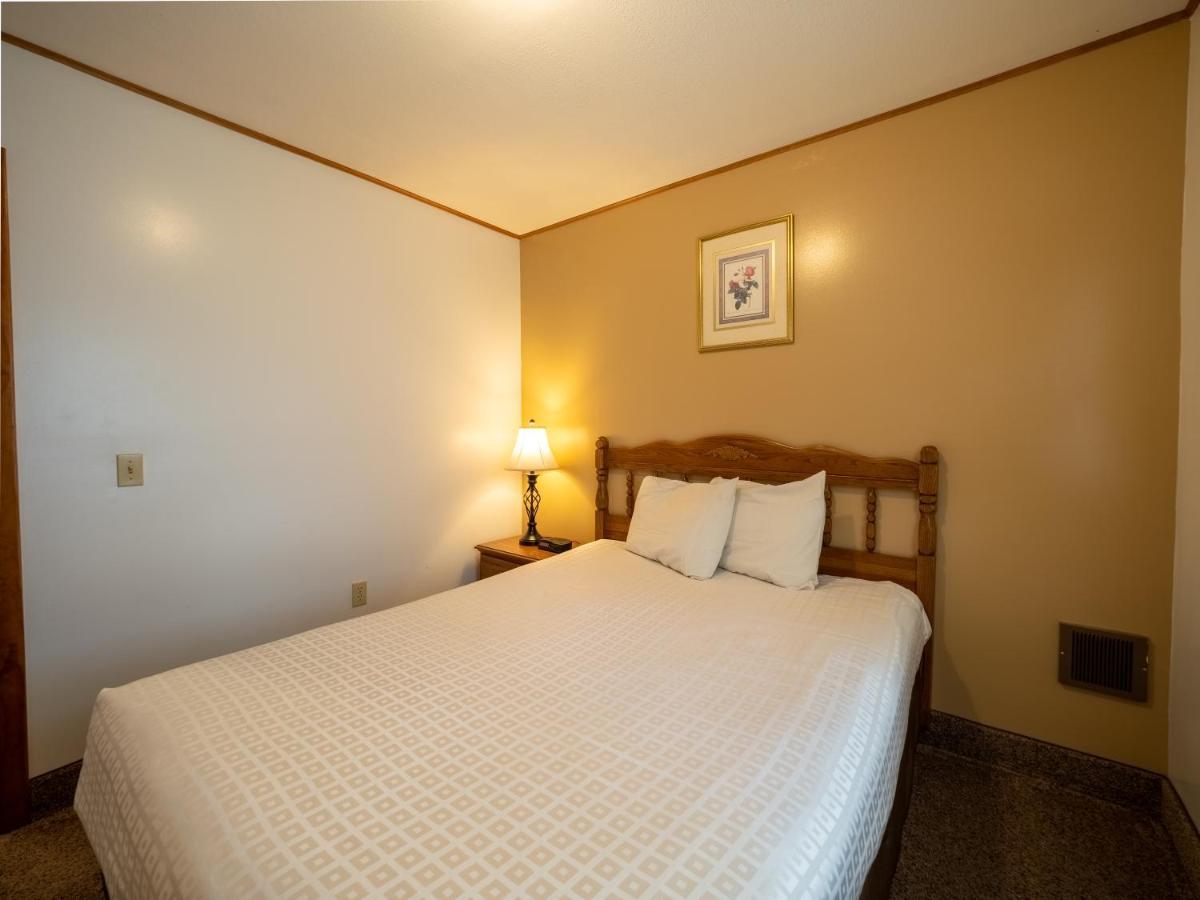 Lake 'N Pines Motel Cooperstown Kültér fotó